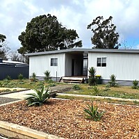 Western KI Caravan Park 10 bedroom unit